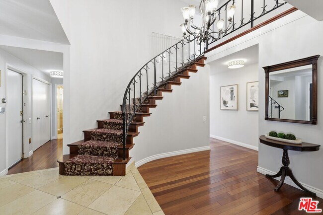 Building Photo - 5507 Bluebell Ave