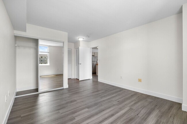 Building Photo - 1301 N Speer Blvd