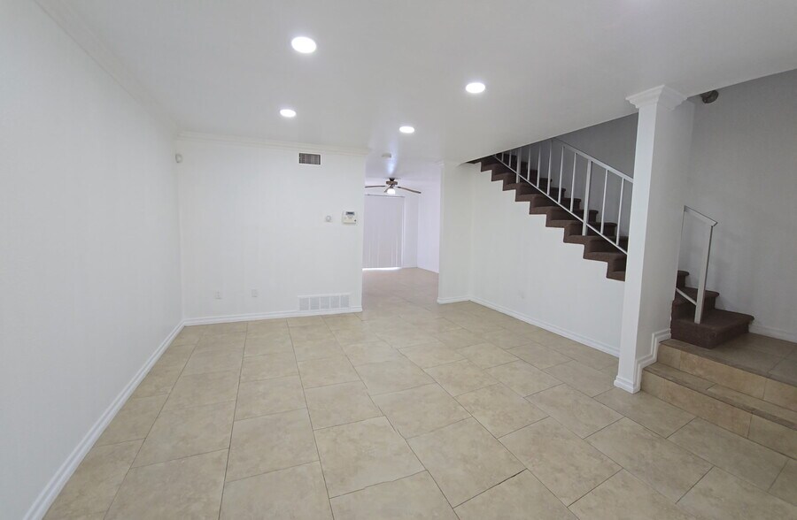 Building Photo - 2255 Cahuilla St