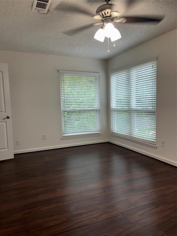 Building Photo - 9626 Magnolia Ridge Dr