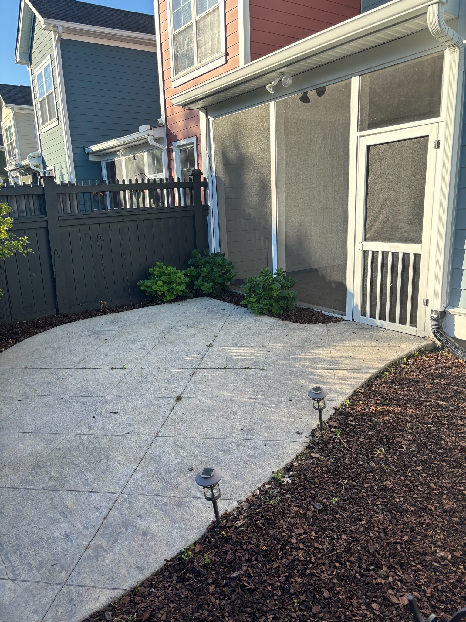 Building Photo - 2069 Kings Gate Ln