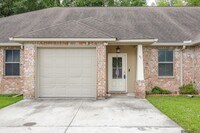 Building Photo - 10664 Florida Blvd