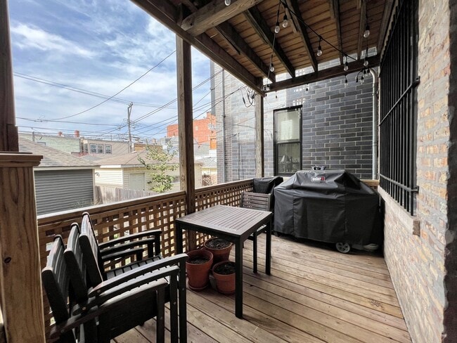 Building Photo - 3616 N Bosworth Ave