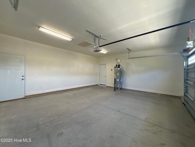 Building Photo - 208 Penster Ct