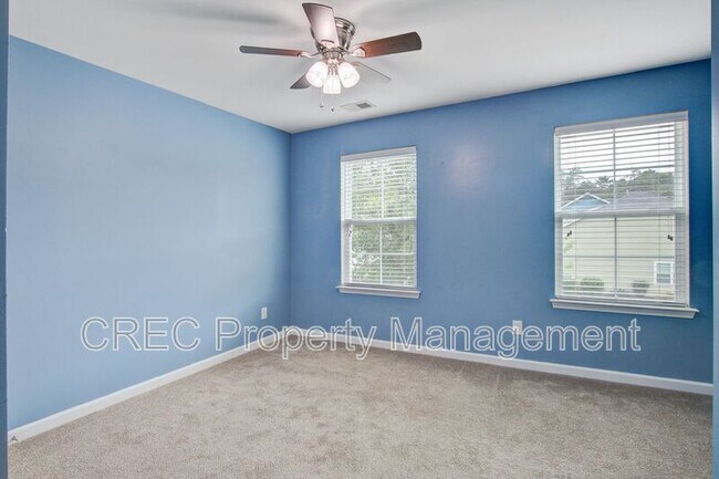 Building Photo - 202 Center Hill Ct