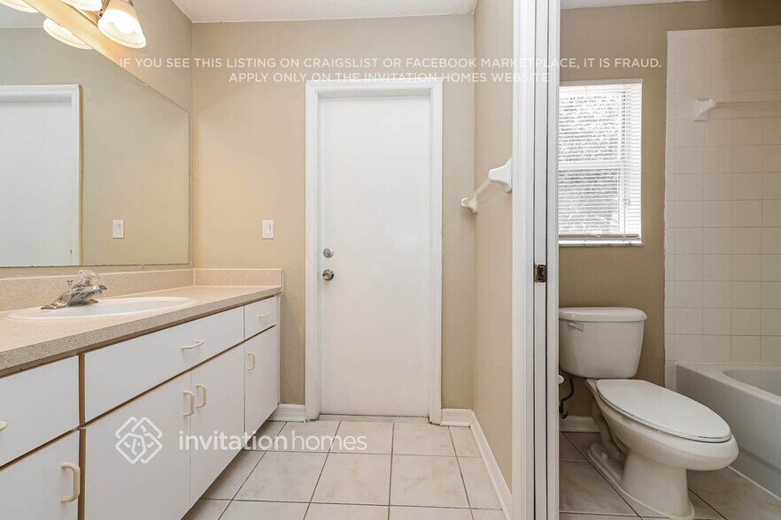 Building Photo - 12417 Windmill Cove Dr
