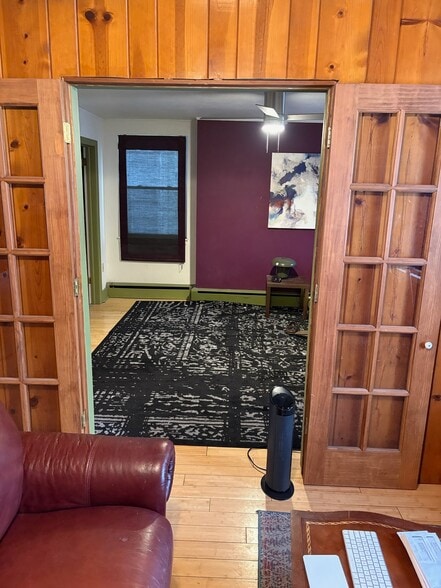 Building Photo - 4740 Friendship Ave