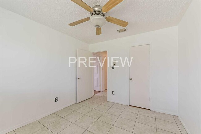 Building Photo - 22606 Poppyfield Dr