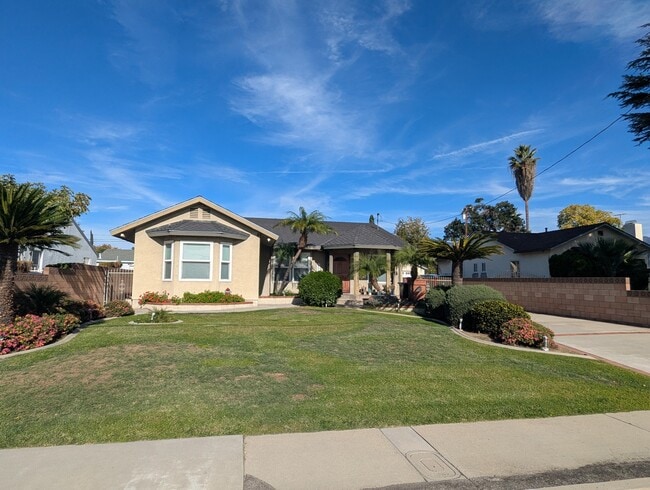 Primary Photo - 9041 Emperor Ave