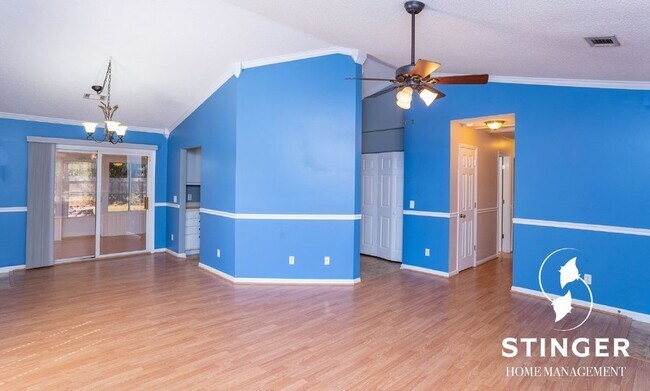 Building Photo - 31 Star Magnolia Dr