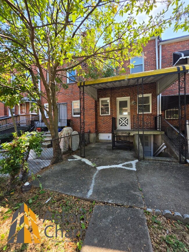 Building Photo - 716 Glenwood Ave