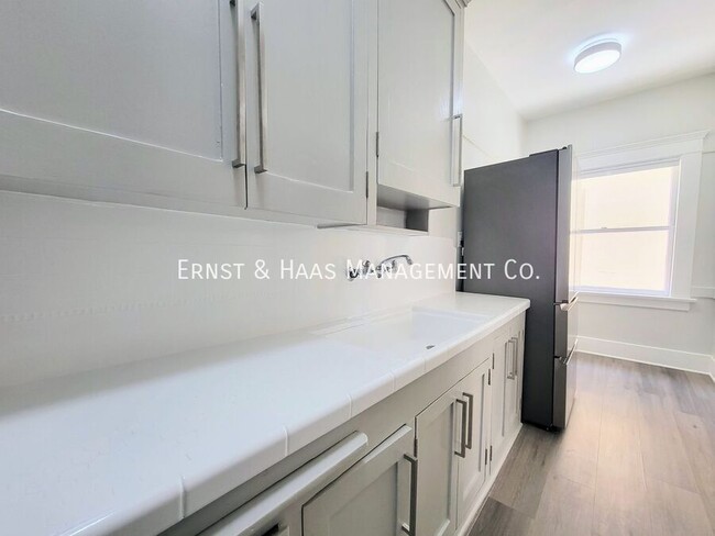 Building Photo - 135 Bonito Ave