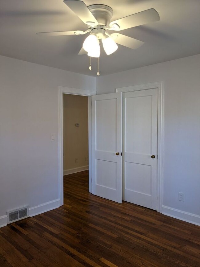 Building Photo - Beautiful Asheville Rental in the Malvern ...