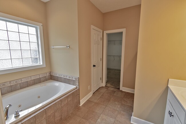 Building Photo - Home for Rent in Magnolia Estates