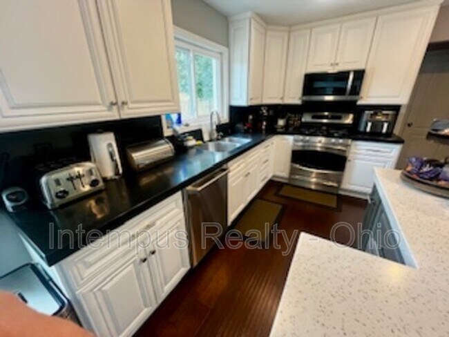 Building Photo - 2449 Anderson Manor Ct