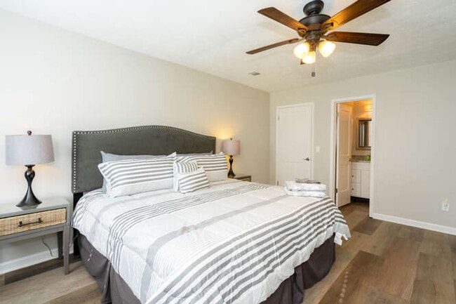 Building Photo - 1060 Washington Ave