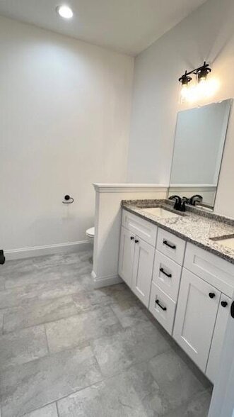 Building Photo - 1913 Cypress Ln