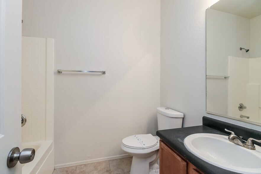 Building Photo - 2924 W Allens Peak Dr