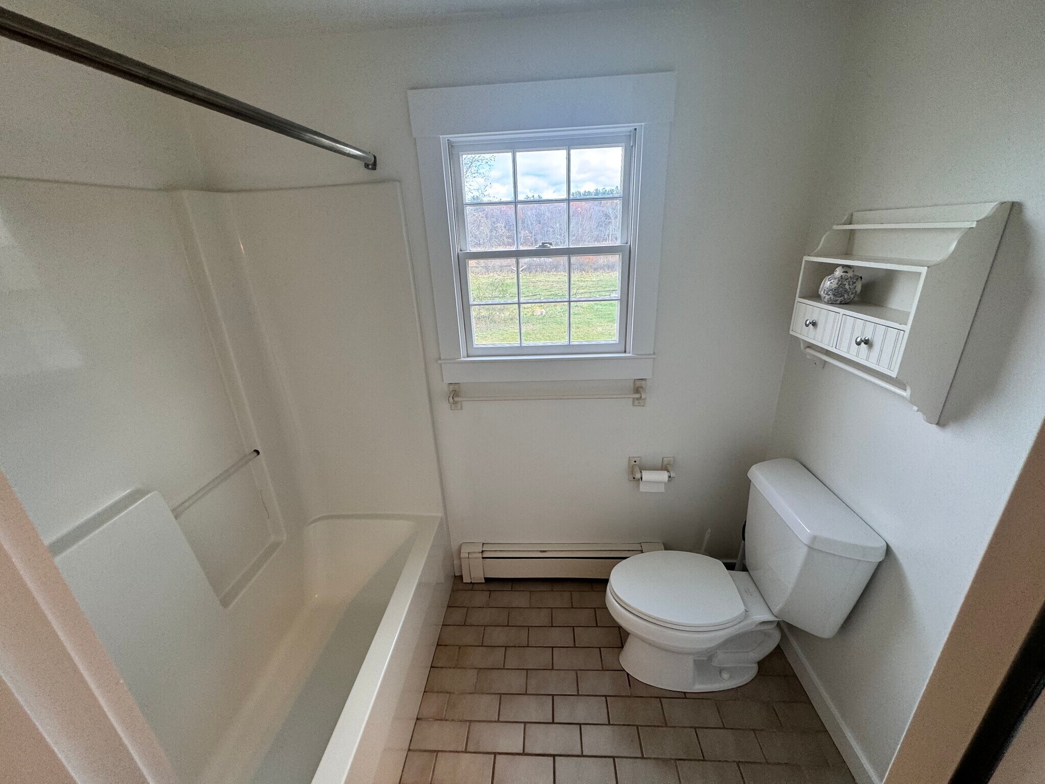 Building Photo - 253 Davis Rd