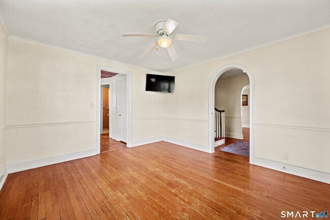 Building Photo - 92 Hazelmere Rd