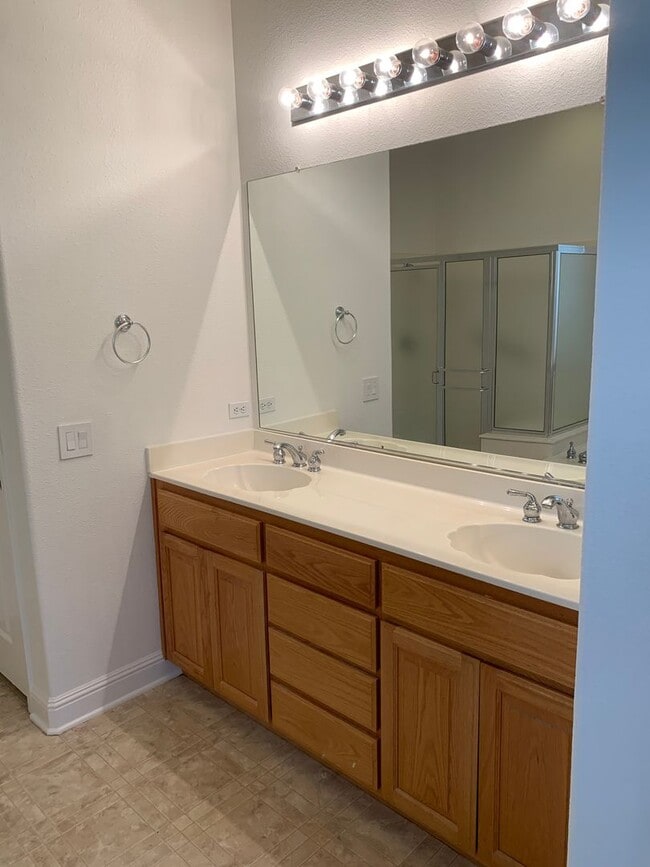 Building Photo - Beautiful Brentwood Summerset 4 Home (55+ living) - 2 Bedroom, 2 Bath