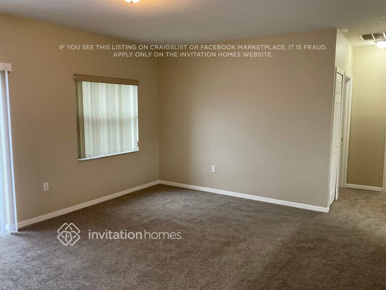 Building Photo - 910 Cumberland Dr