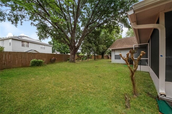 Building Photo - 305 Killington Way