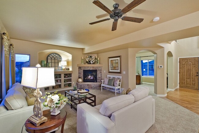 Building Photo - Luxury 4BD Living in Banning Lewis Ranch