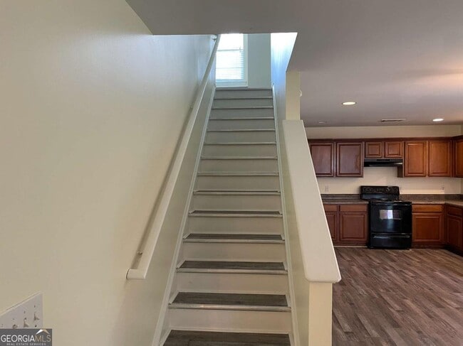 Building Photo - 5553 Sable Way