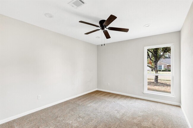 Building Photo - 1038 Cottage Oak Ln
