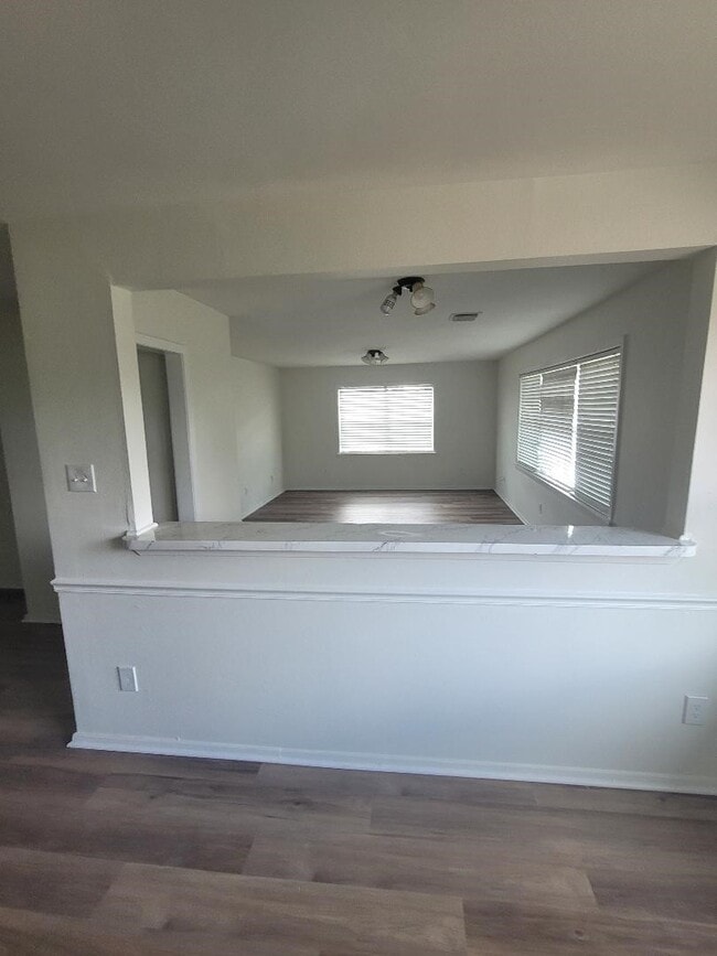 Building Photo - 1212 Rebecca Dr