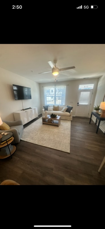 Building Photo - 2103 Emden Ln