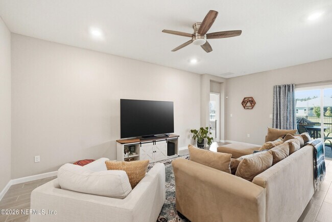 Building Photo - 75435 Sunberry Dr