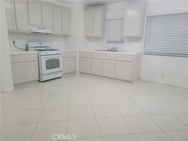 Building Photo - 8129 Comolette St