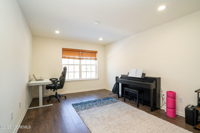 Building Photo - 50 Periwinkle Dr