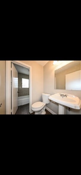 Building Photo - 15185 McDonald Dr