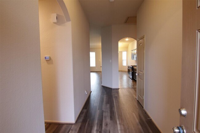 Building Photo - 20419 Newcastle Ridge Ln