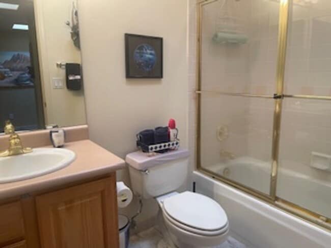 Building Photo - Tucson National Fully Furnished Home on the Golf Course