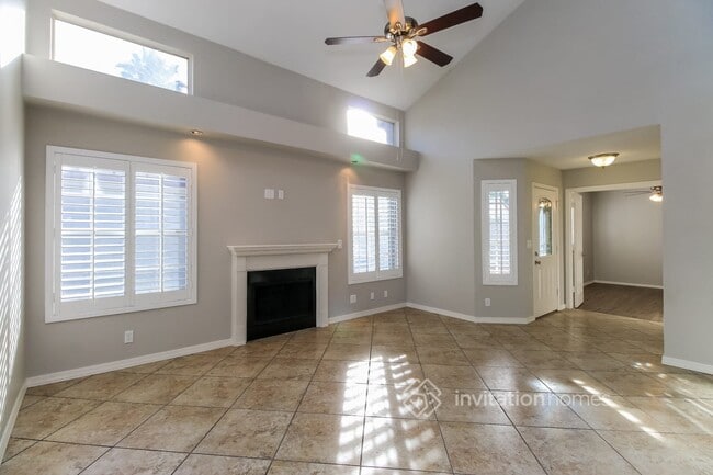 Building Photo - 1811 S 39th St