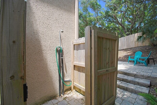 Building Photo - 5378 A1A S