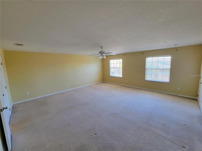 Building Photo - 9722 Moss Rose Way