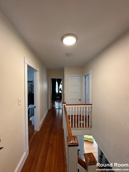 Building Photo - 31 Hobson St