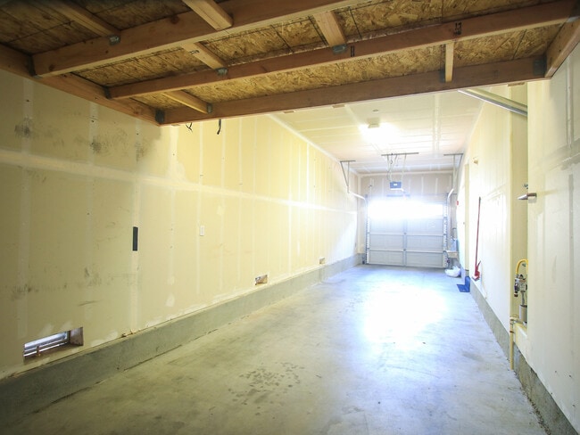 Building Photo - 7935 Kipling Cir
