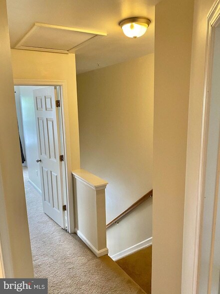 Building Photo - 8825 Goose Landing Cir