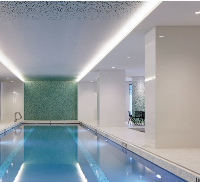 Building Photo - 210 N Harbor Dr