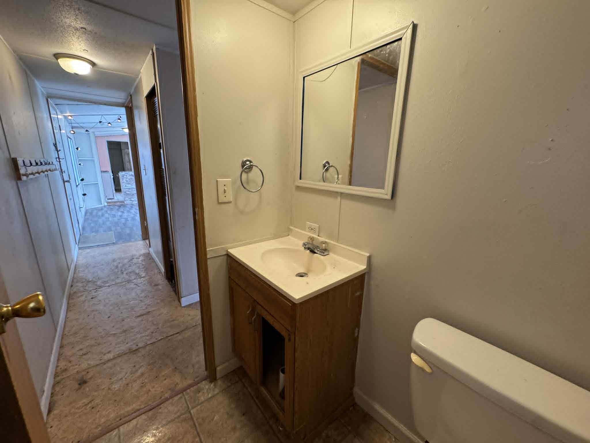 Building Photo - 48592 Leafdale Ct