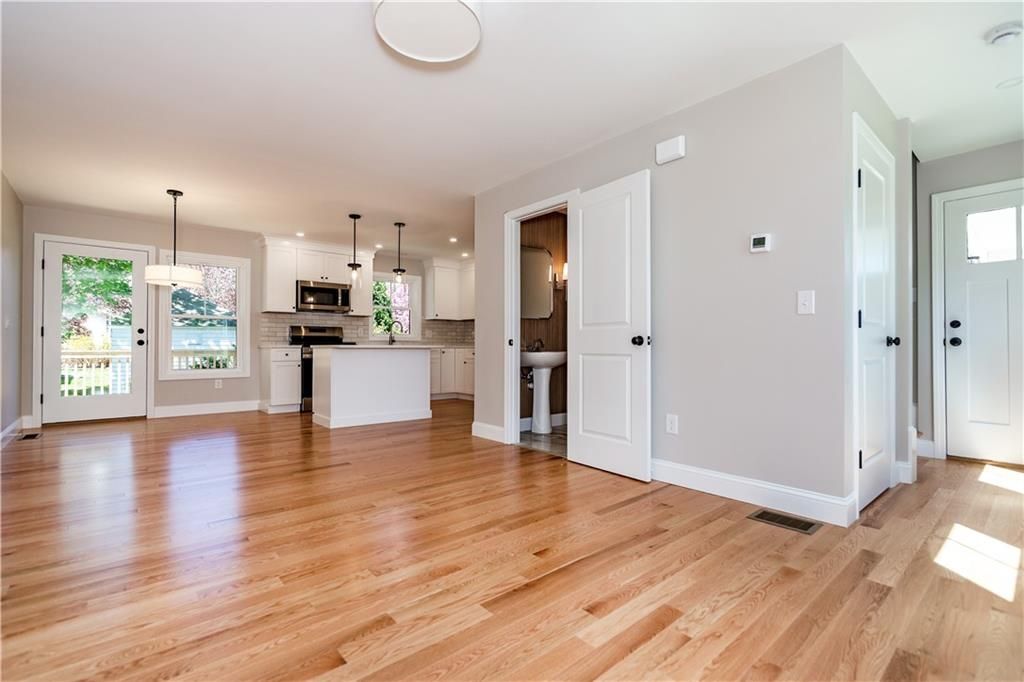 Building Photo - 83 Cadora Ave