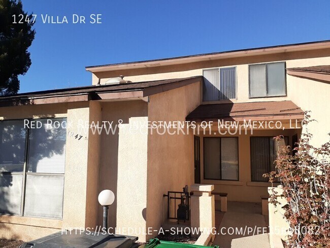 Building Photo - 1247 Villa Dr SE