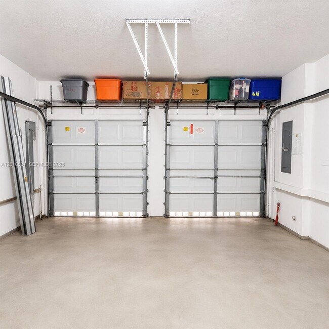 Building Photo - 10955 NW 87th Ln