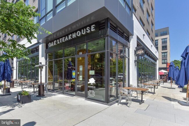 Building Photo - 925 N Fairfax St